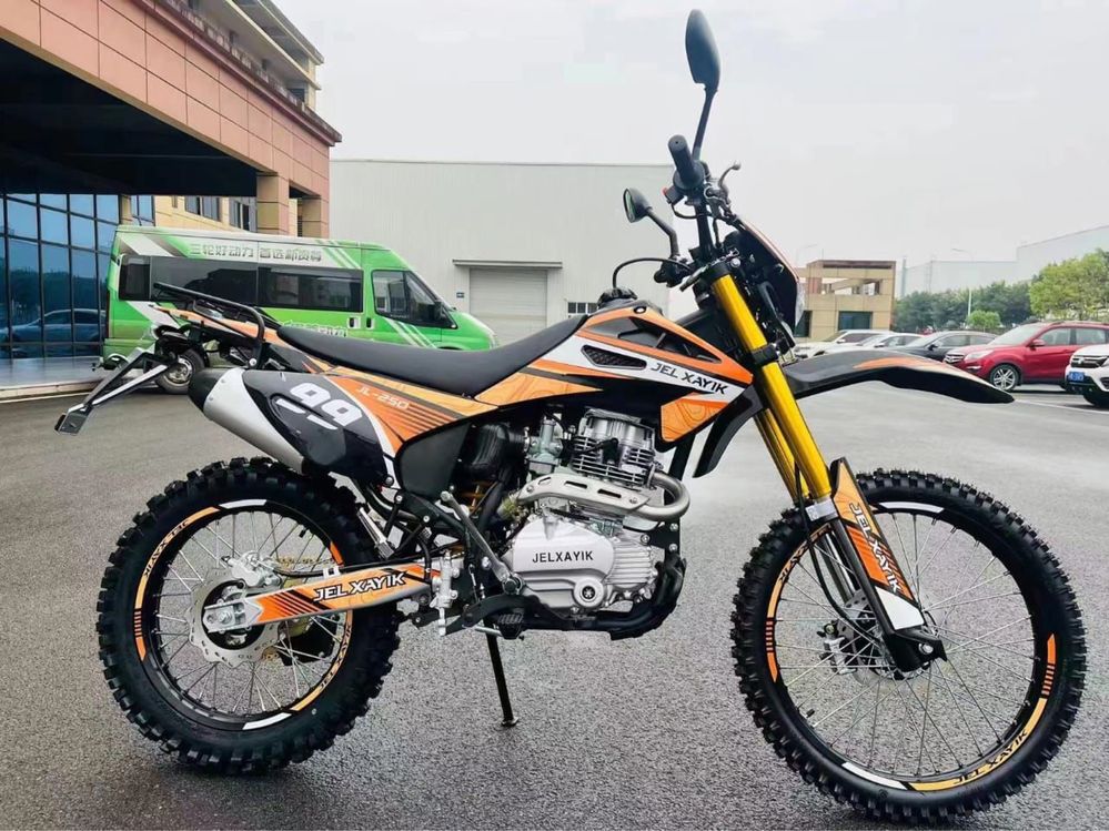 Эндуро250-300куб мотоцикл
