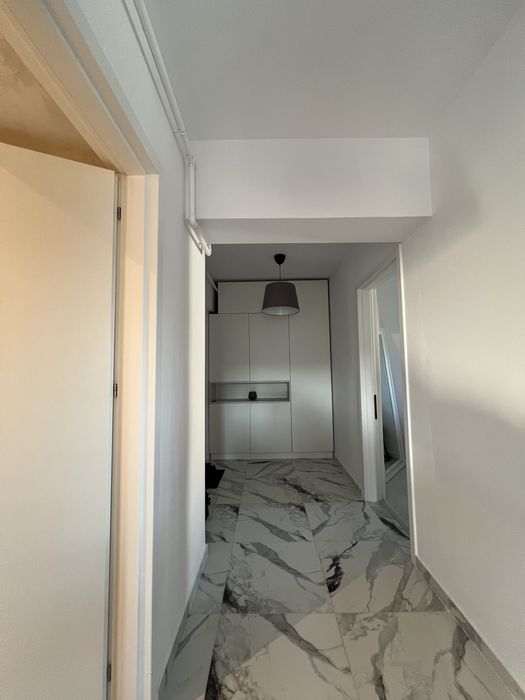 Închiriere apartament cu 2 camere decomandat, 67 mp