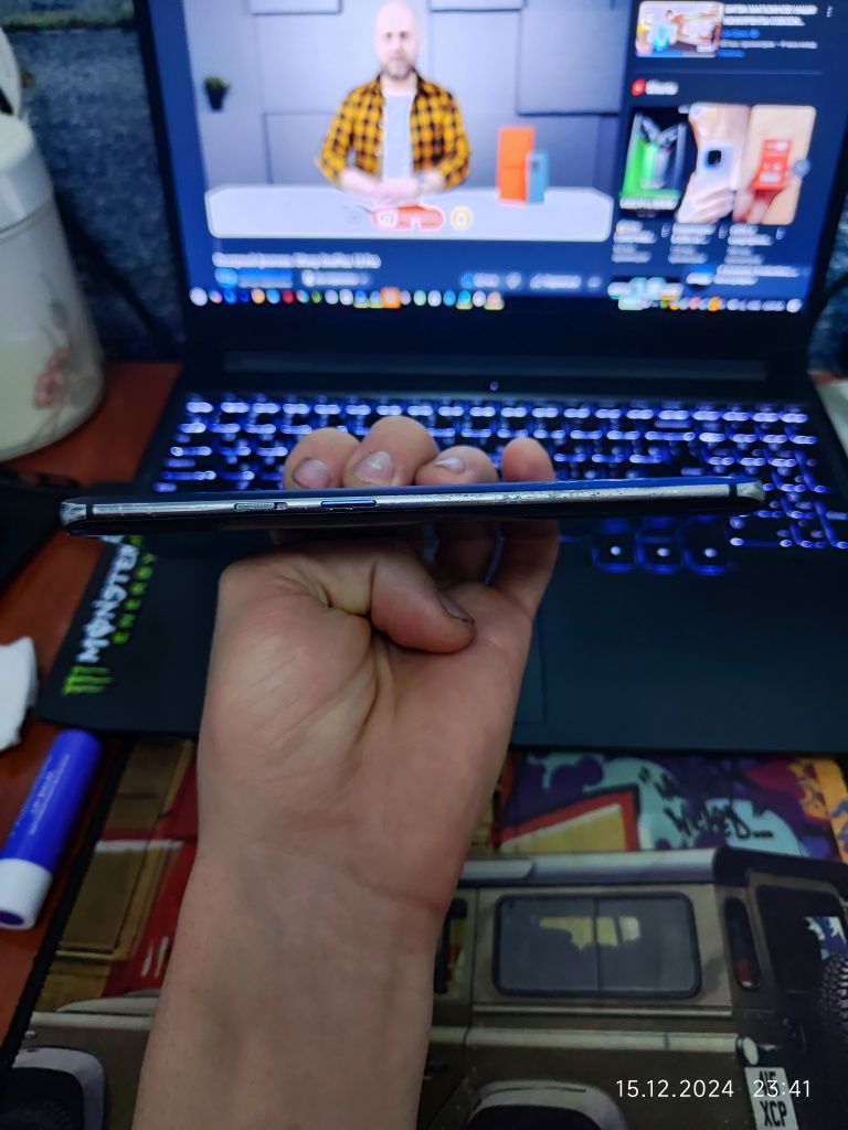 OnePlus 7pro на замену дисплея