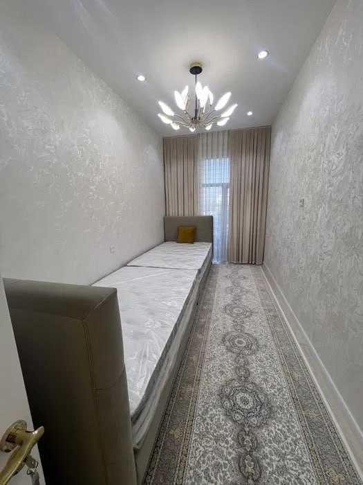 Barocco, 3 комн., евро, 5/10 этаж, Новомосковская, центр`