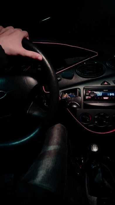 Vând Ford focus 1.6 benzina