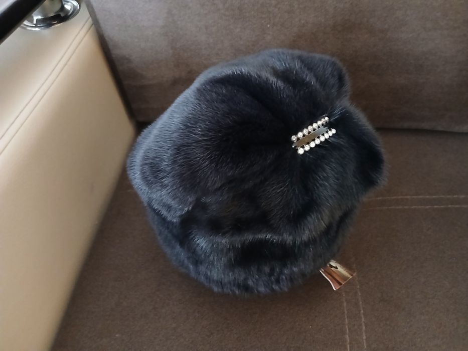 Продам новую норковую шапку