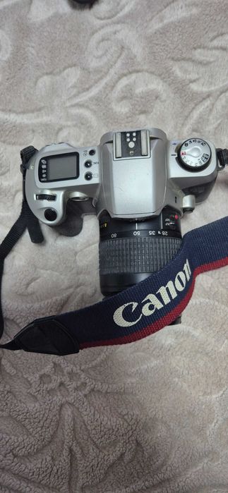 Фотоапарат Canon 500 EOS N
