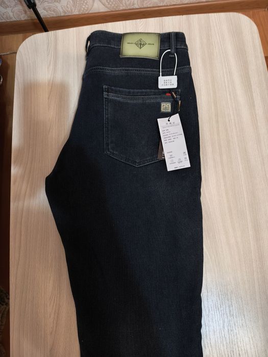 Джинсы новые,утепленные