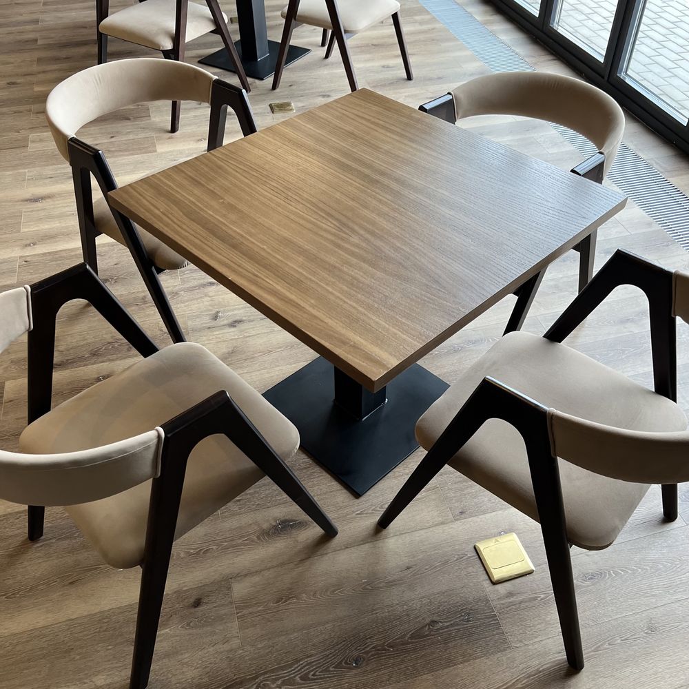 Столы и стулья из массива дерево для ресторанов , кафе , бары