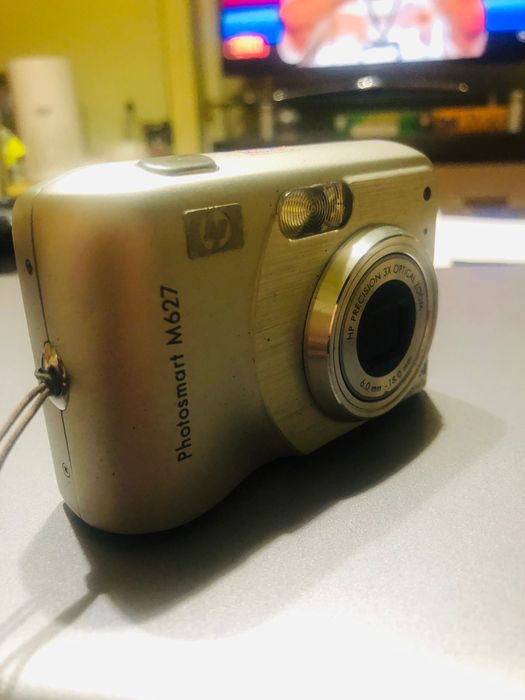 Aparate foto digitale Samsung si HP, impecabile