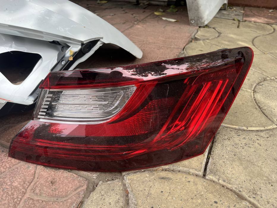 Bara Spate/Stop stanga/dreapta Renault Megane 4 Facelift 2020->