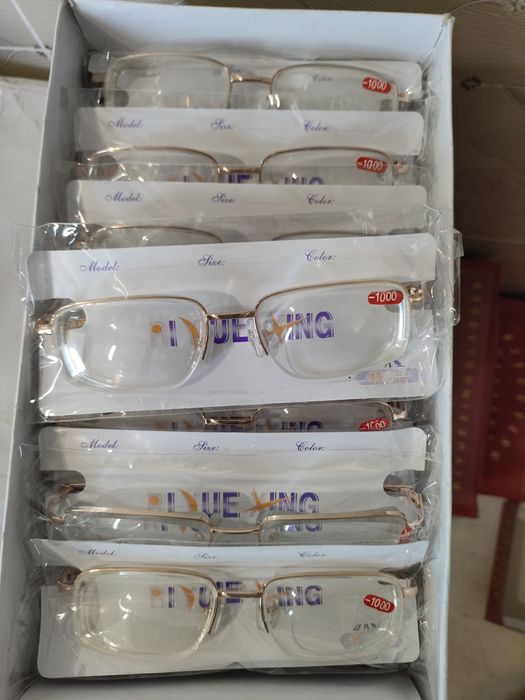 Очки оптом всё по 400минусы плюсы