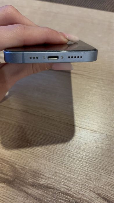 Iphone 14 blue perfect