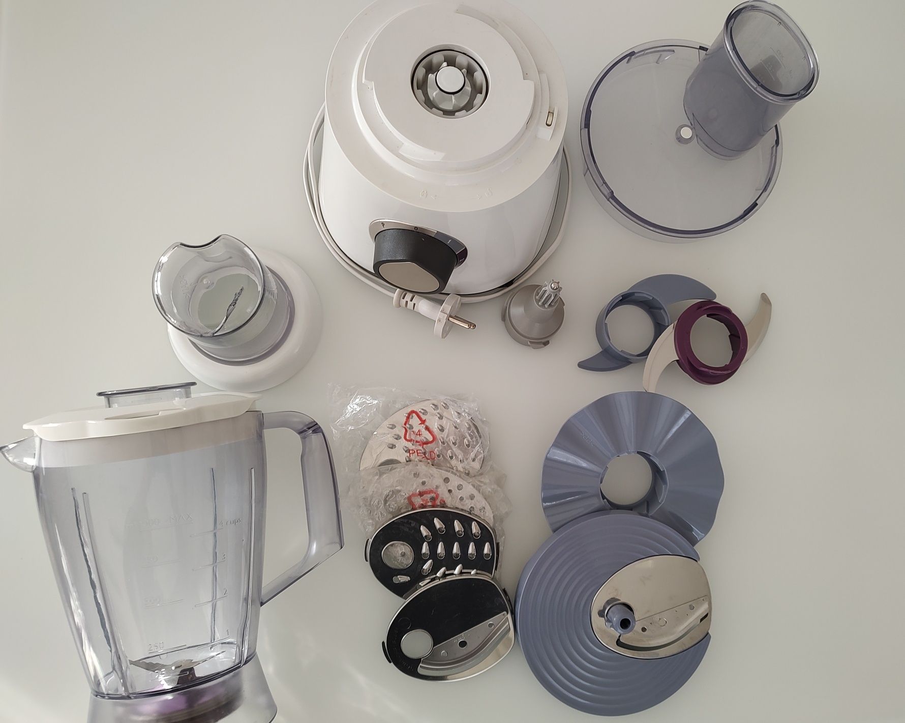Кухненски робот Philips