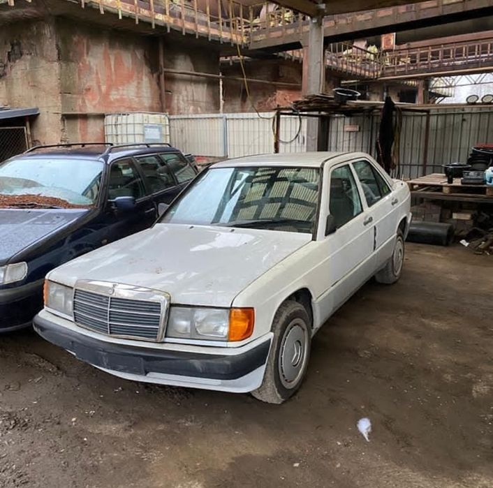 Мерс 190 на разбор