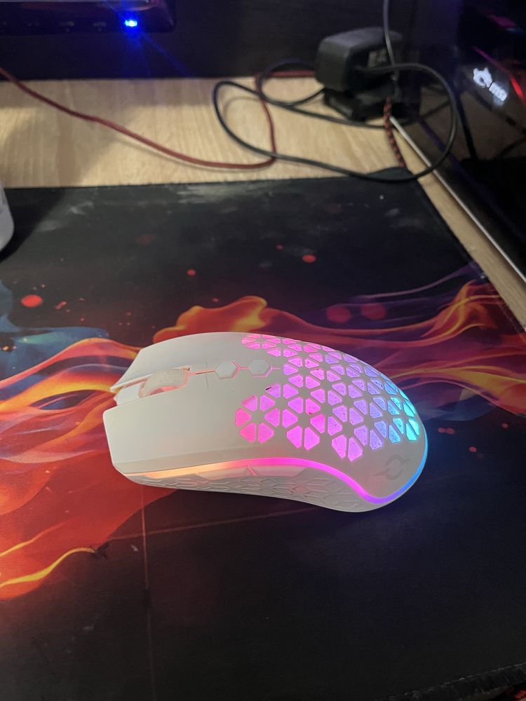 Mouse de gaiming aqirys polaris