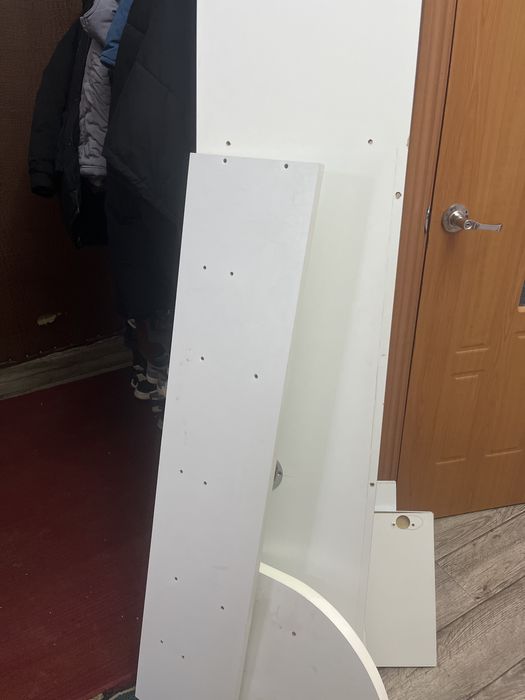 Отдам даром на дрова разобранный шкафы