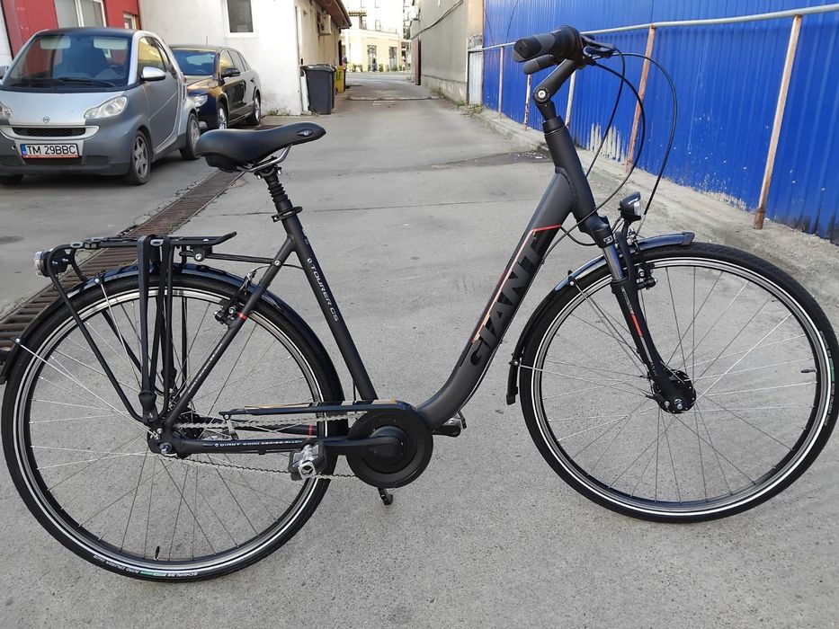Vând bicicleta Giant din aluminiu
