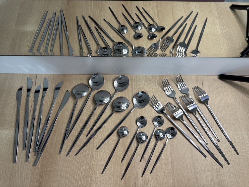 Set tacâmuri din inox