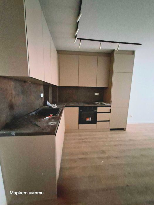 Две стаи с бокс, готов за мебелиране