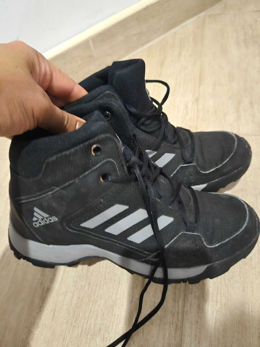 Ботуши Adidas 36 размер