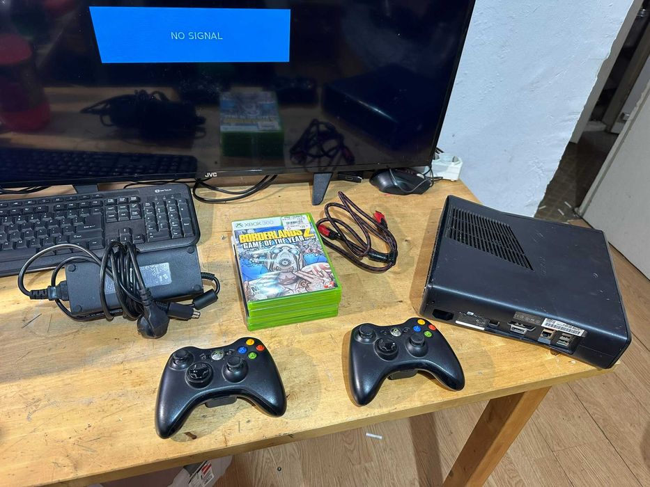 Consola xbox 360s cu gta 5 si alte jocuri