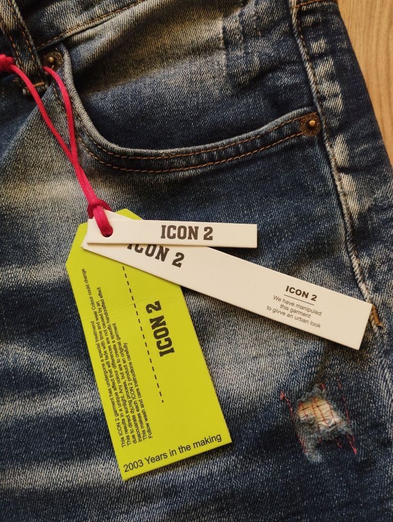 Къси дънки Dsquared Icon 2 New ! Крайно намаление !
