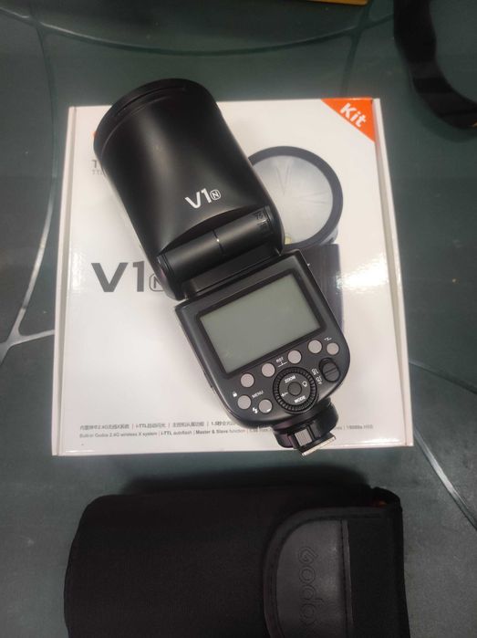 Фотоапарат Nikon Z6 II+Обектив Nikkor 24-70mm/f4S+светкавица GODOX V1n