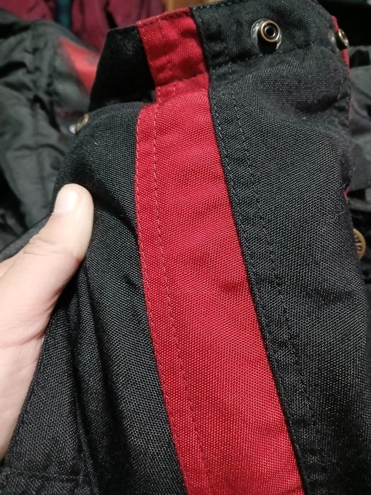 Vand geaca cu protectie la umar si antebrat