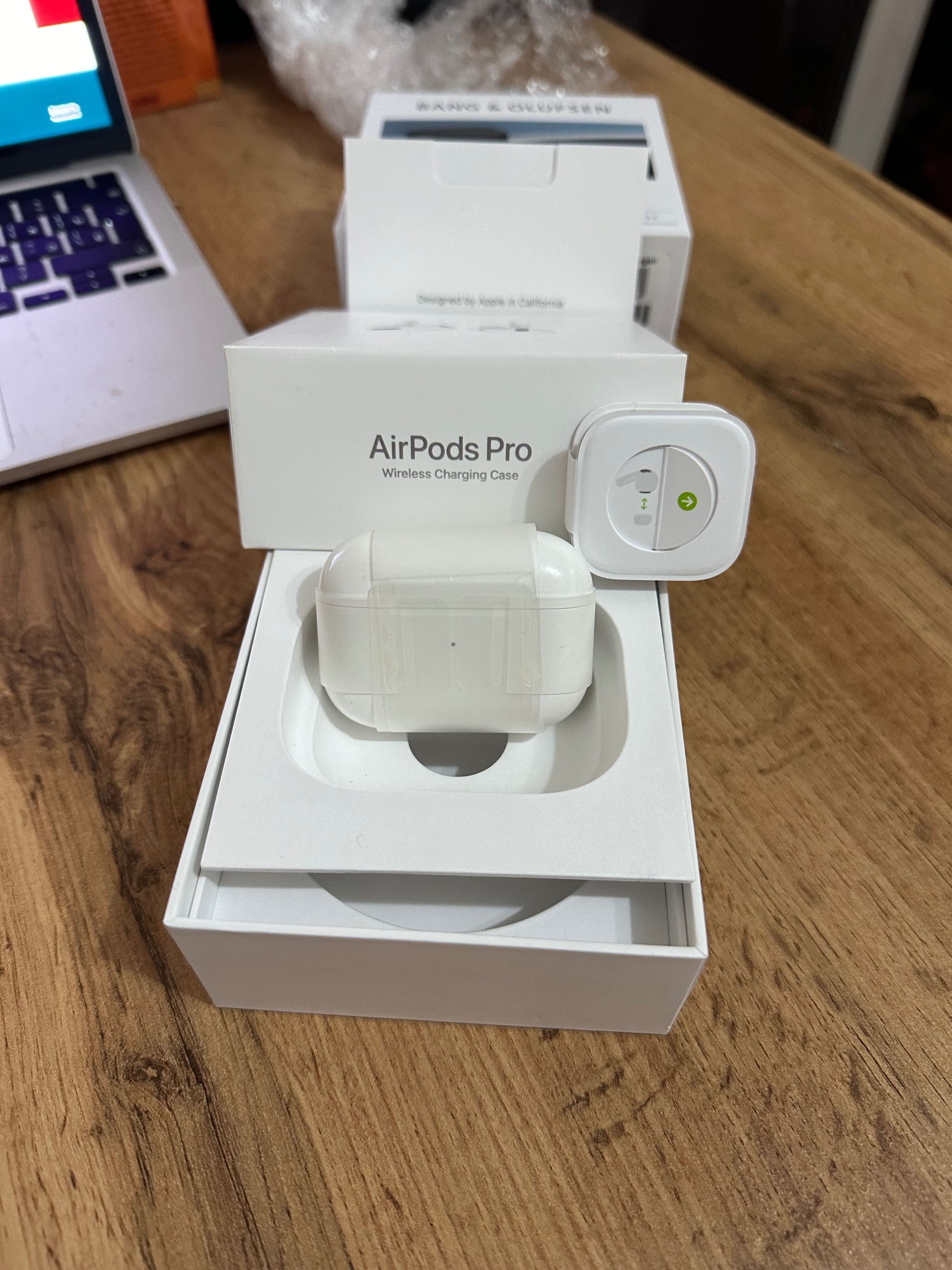 airpods pro airpods pro