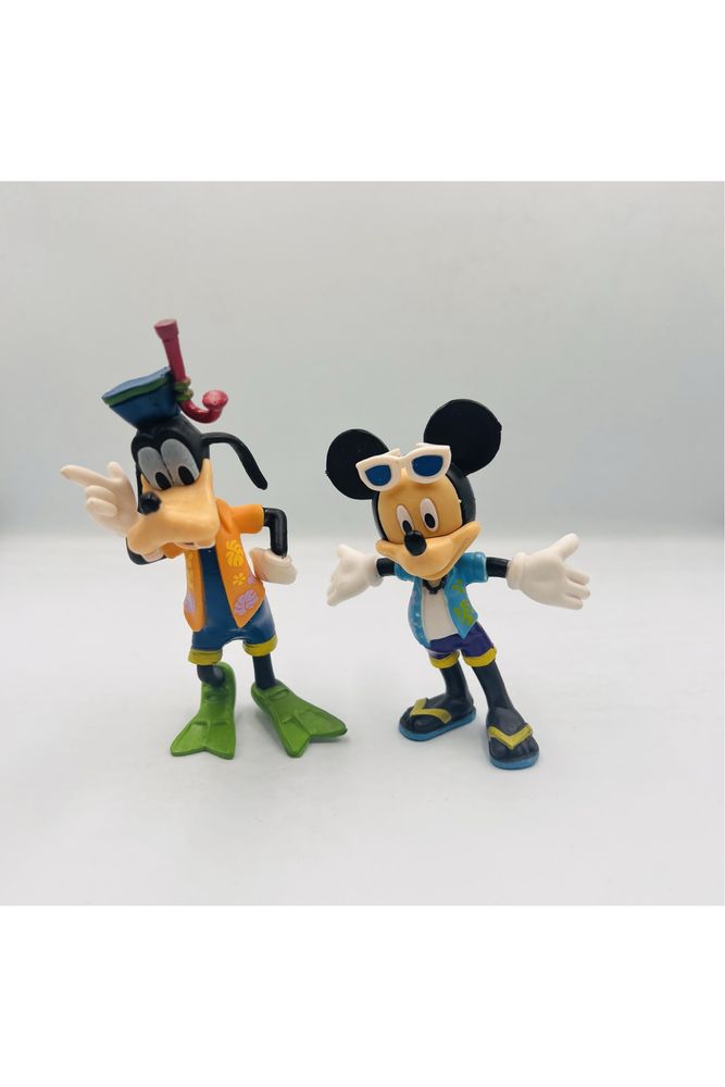 Set cu 7 figurine Micky Mouse club NOU