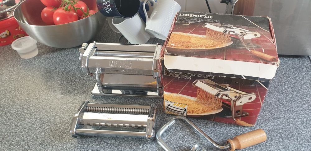 Mașina pentru paste imperia