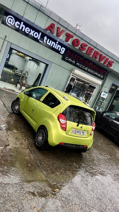 Spark AT sotiladi kraska toza ideal sastyanada