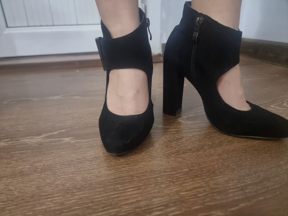 Замешевие туфли 38 размер 60 000 сум Узи 450 000 сумга олинган kablok