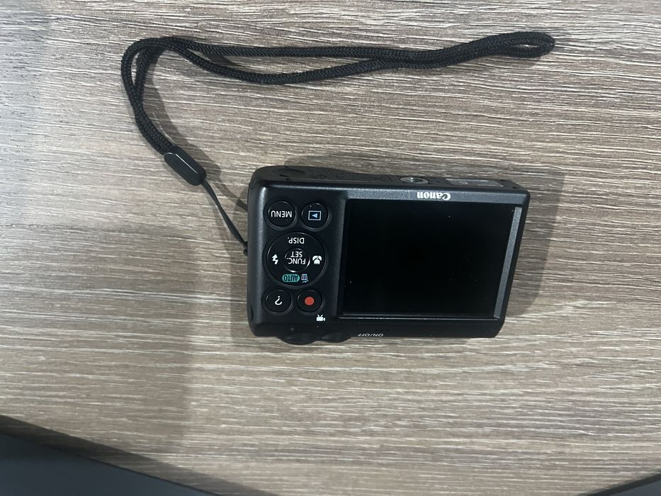 Vând 2xAparate foto CANON pentru ITP