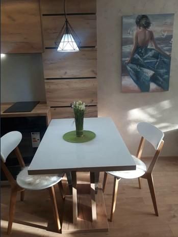 Двустаен апартамент в кв. Младежки хълм