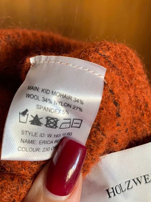 Зимнa шапкa естественa, топлa материя (вълна, кид мохер)