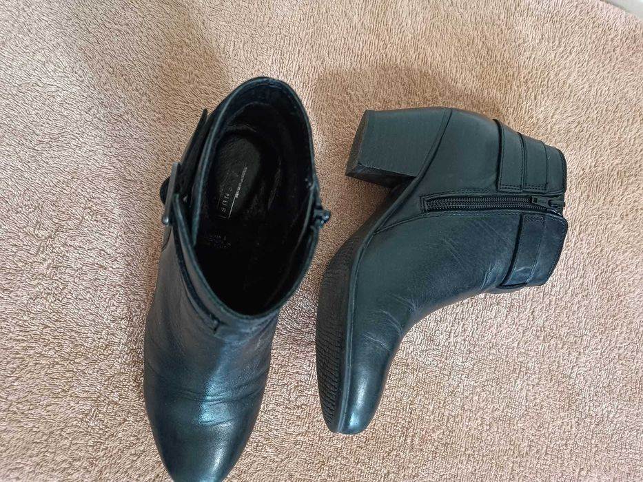 Botine piele , stare excelenta
