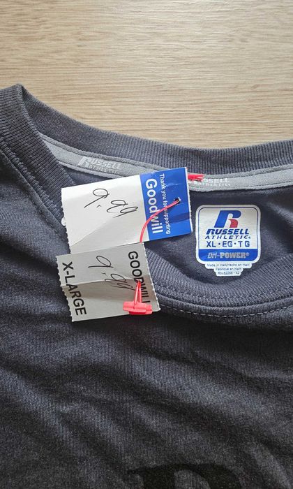 Tricou gri Russell Athletic nou cu eticheta mărimea XL