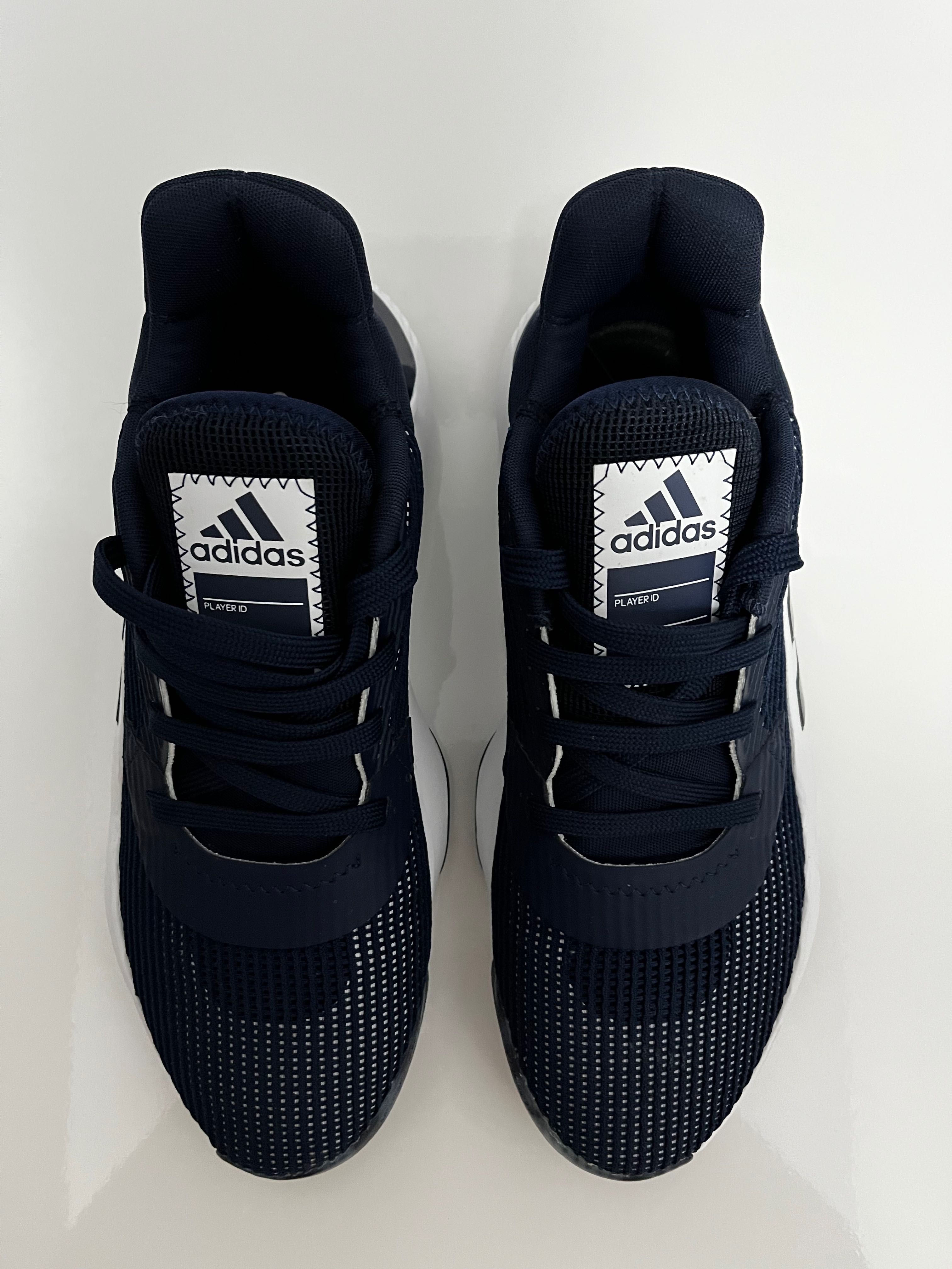Pantofi sport Adidas
