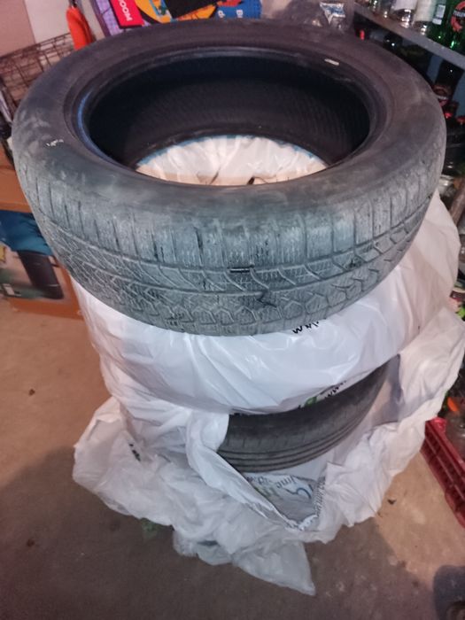 Зимни гуми 215/55/17 GOODRIDE,спешно