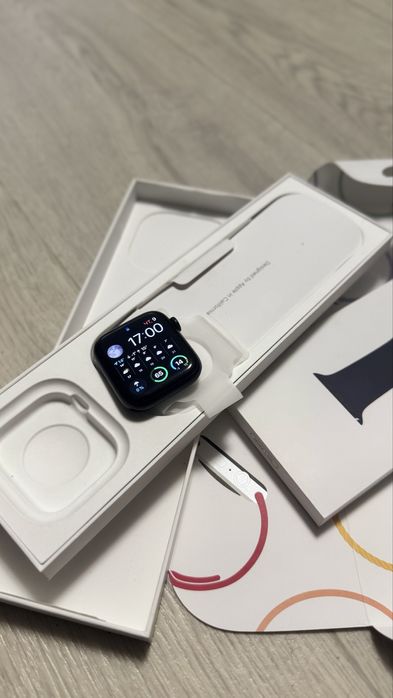 Часы Apple watch se gen2 44mm, черные