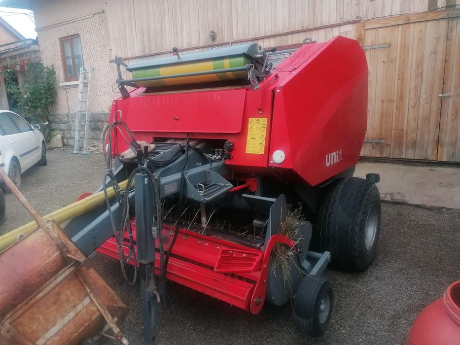 Balotiera Rotunda Deutz Fahr 1,8V