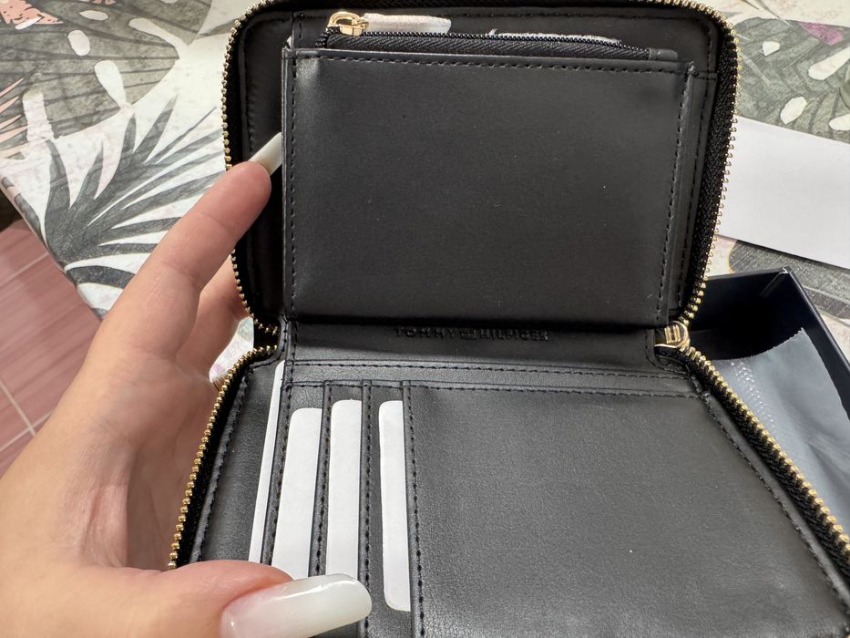 Vand portofel tommy hilfinger