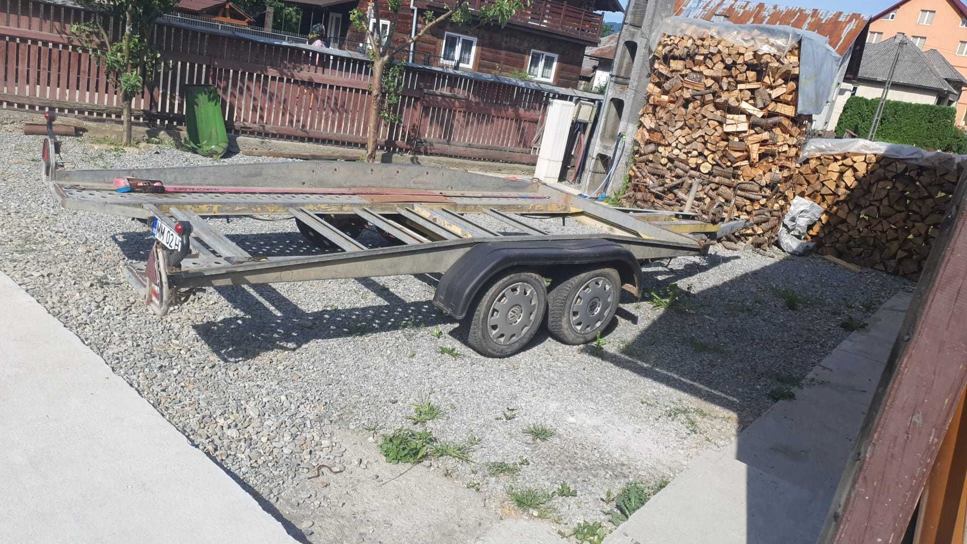 Vând trailer in stare buna