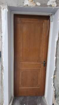Дверь деревянные