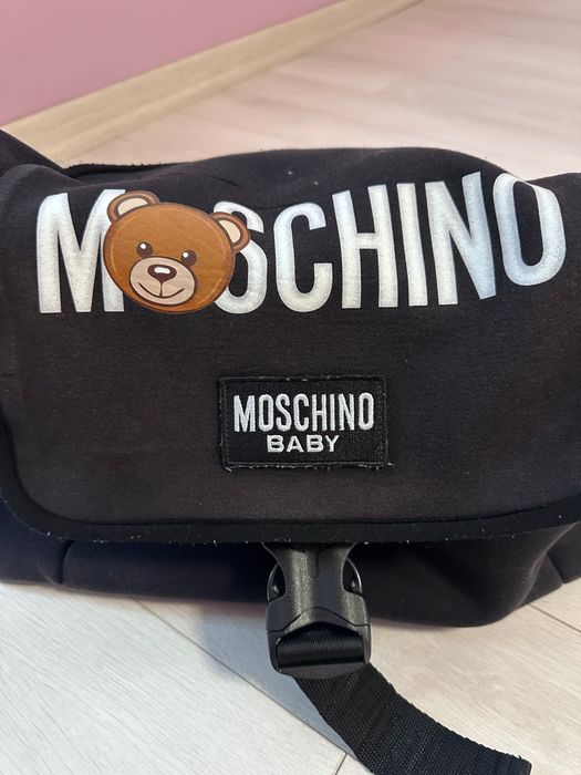 Бебешка чанта за количка love moschino