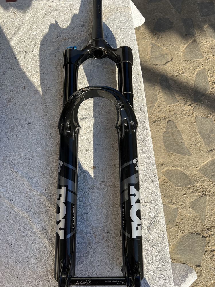 Furca fox 38 performance fit grip