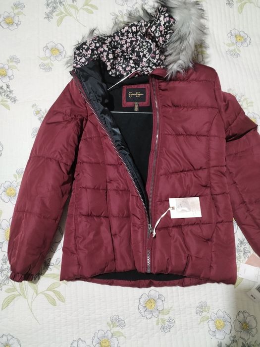Тёплая куртка на девочку до 10лет
