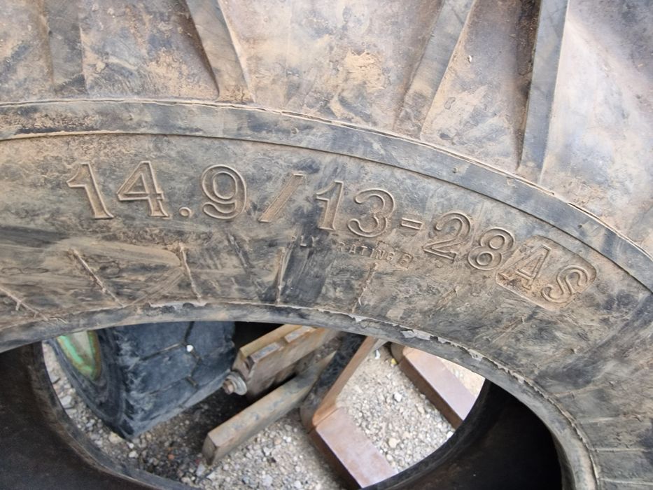 Anvelopă Agricolă 14.9R28 marca Semperit