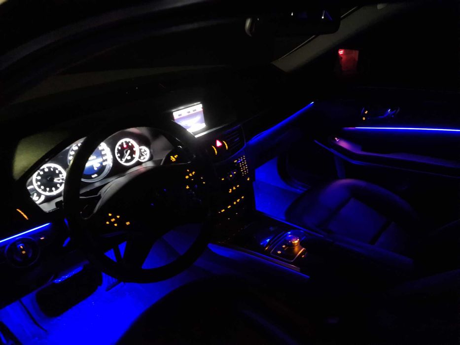 Montaj lumini ambientale retrofit auto