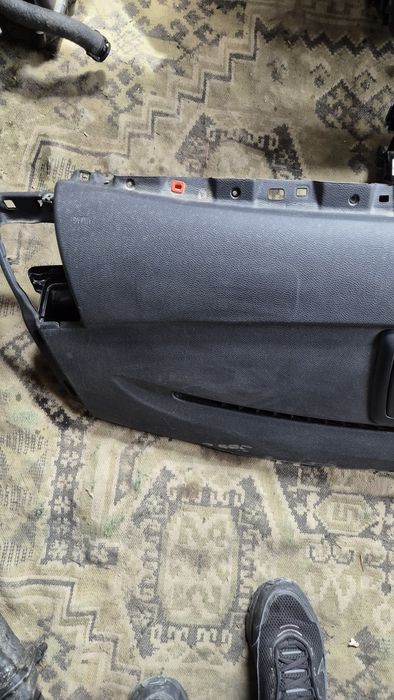 Оригинално Арматурно Табло с Еърбег  за БМВ 1 Серия 2003- 2013г