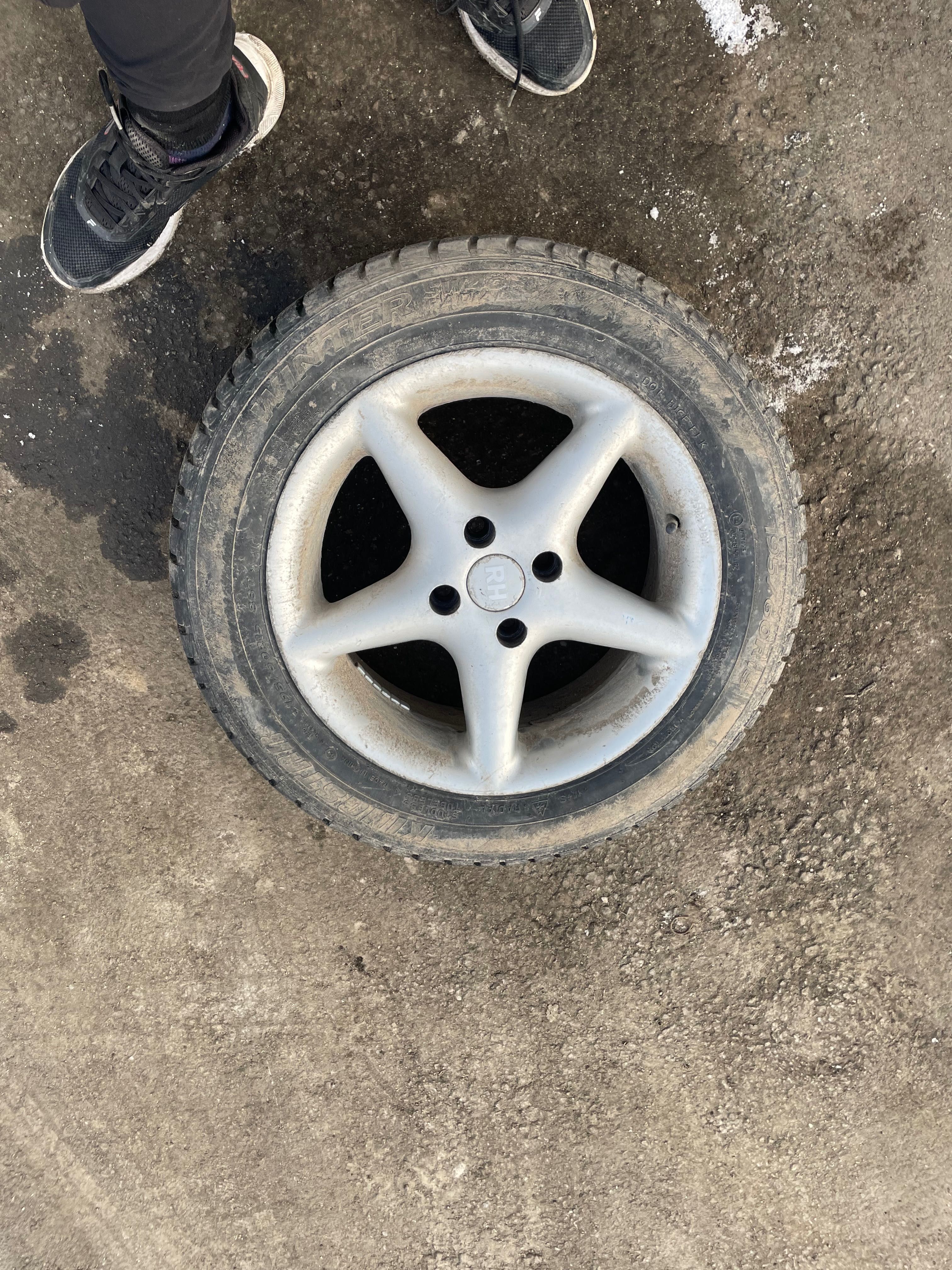 Гуми с джанти зимни 195/60 R15