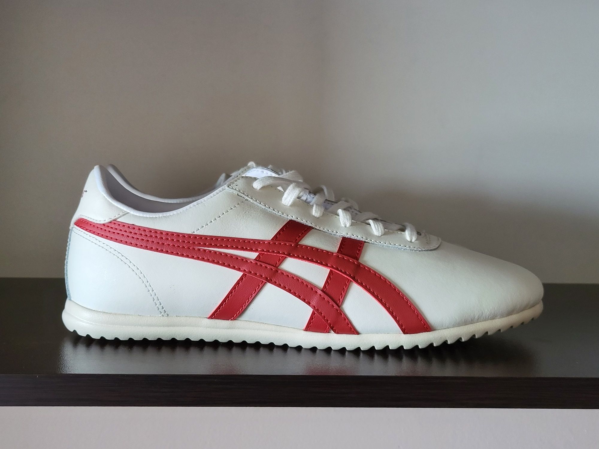 Asics Onitsuka Tiger Tai-Chi Налични 43.5номер 27.5см/48н 31см Стелка